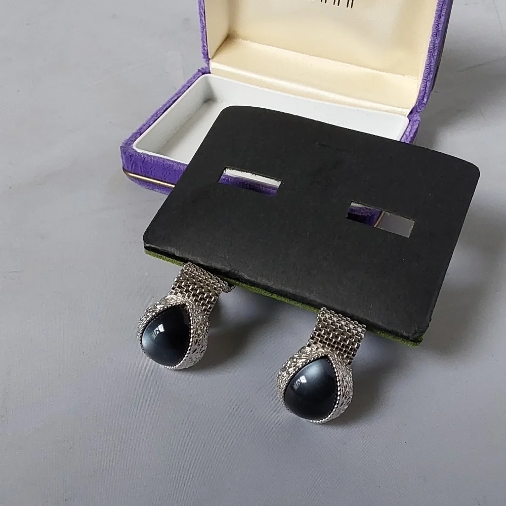 SWANK LUXURY VINTAGE SAPPHIRE BLUE & SILVER MEN'S‎ CUFF LINK